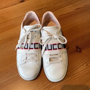 Gucci Ace Sneaker Off-White & Metallic Red, size 37.5 (7.5)